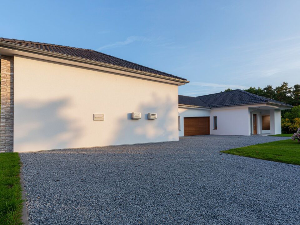 Gravel Driveways in Devon: Pros, Cons and What to Expect